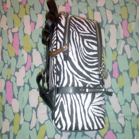 Michael Kors Rhea Zip Medium Backpack - Picture 7 of 16